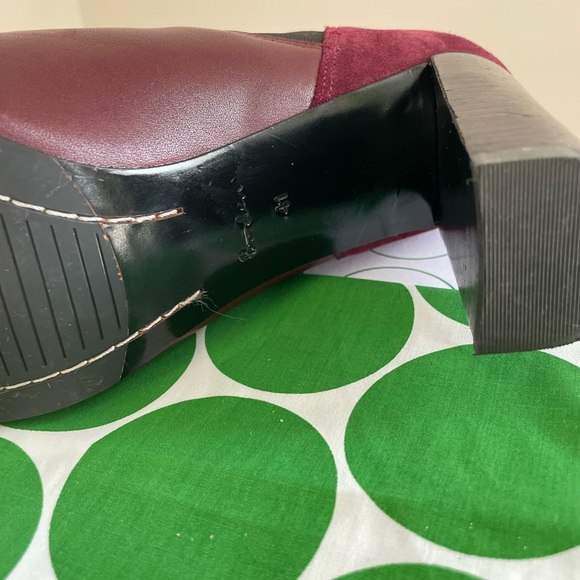 Boden Chelsea boots in burgundy leather and suede - Picture 3 of 9